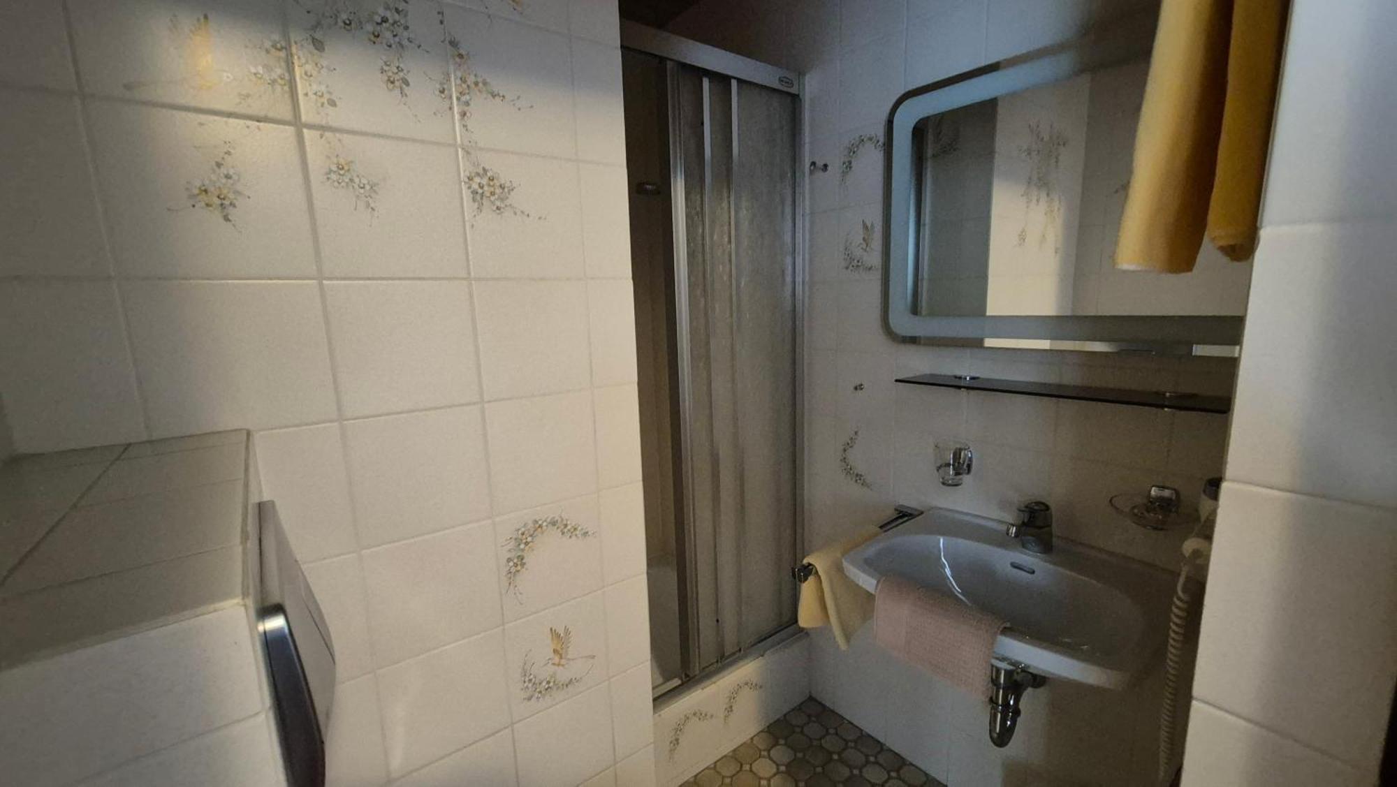 Standard Single Room,1766269052:JPEG
